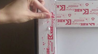 Как снять защитную пленку с пластиковых окон, если она «засохла»: 9 возможных вариантов