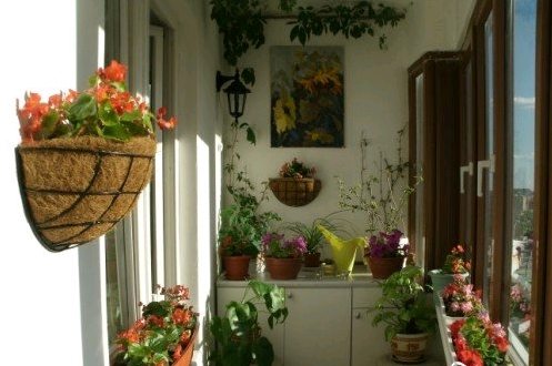 дизайн маленький балкон